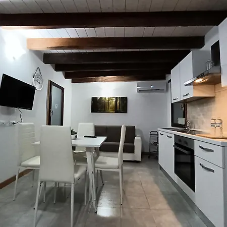Apartment Casa Chiara *